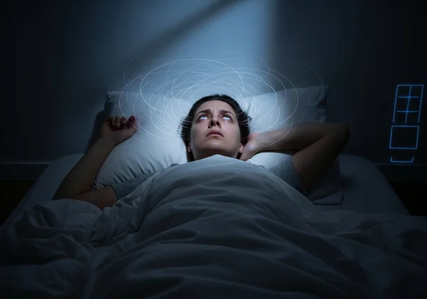 一个人辗转反侧,思绪飞转,难以入睡